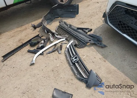 2011 Toyota Rav4 z USA, uszkodzony, nr VIN 2T3BF4DV9BW134542